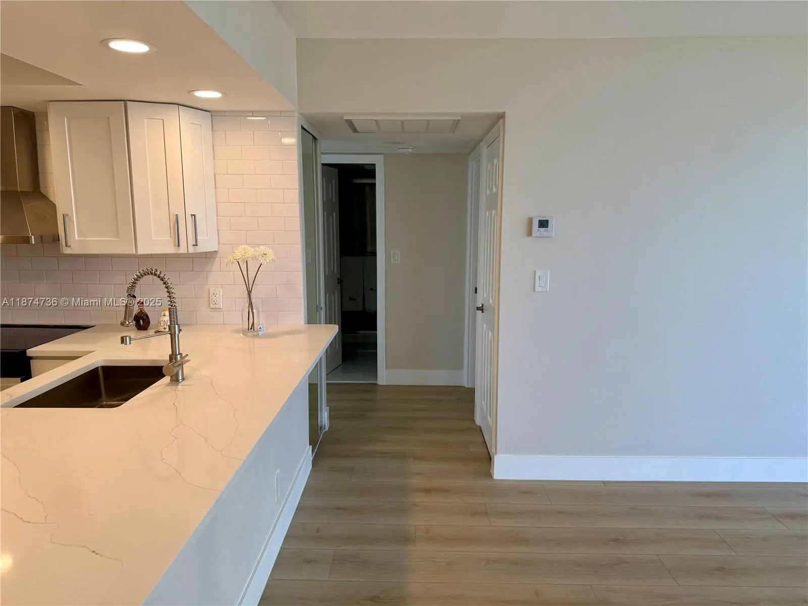 20335 W Country Club Dr, #1203