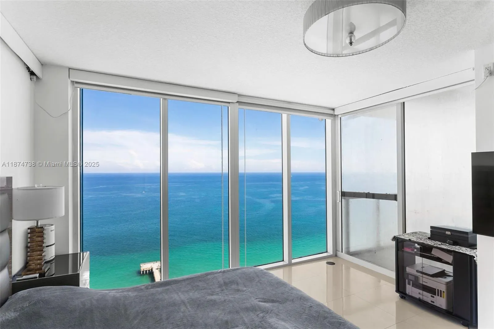 16699 Collins Ave, #3402