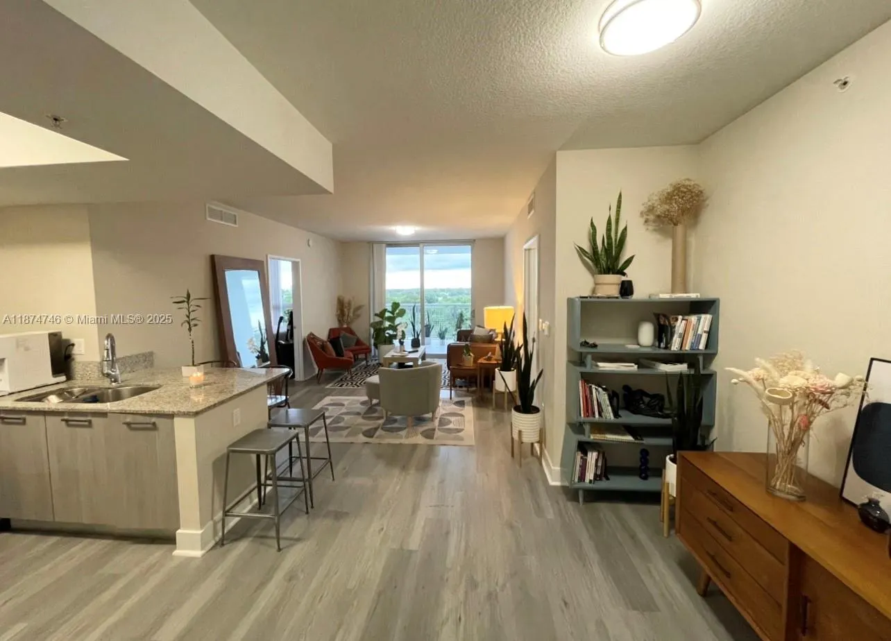 2700 SW 27th Ave, #Apt 704