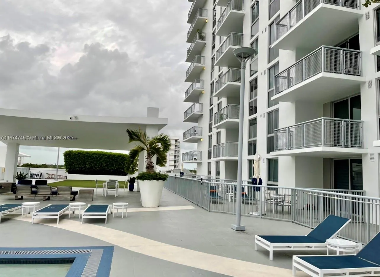 2700 SW 27th Ave, #Apt 704