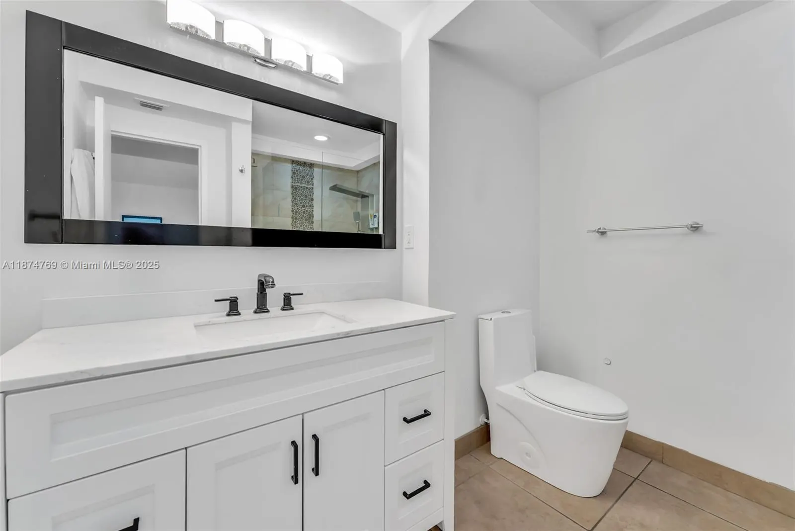 800 West Ave, #244