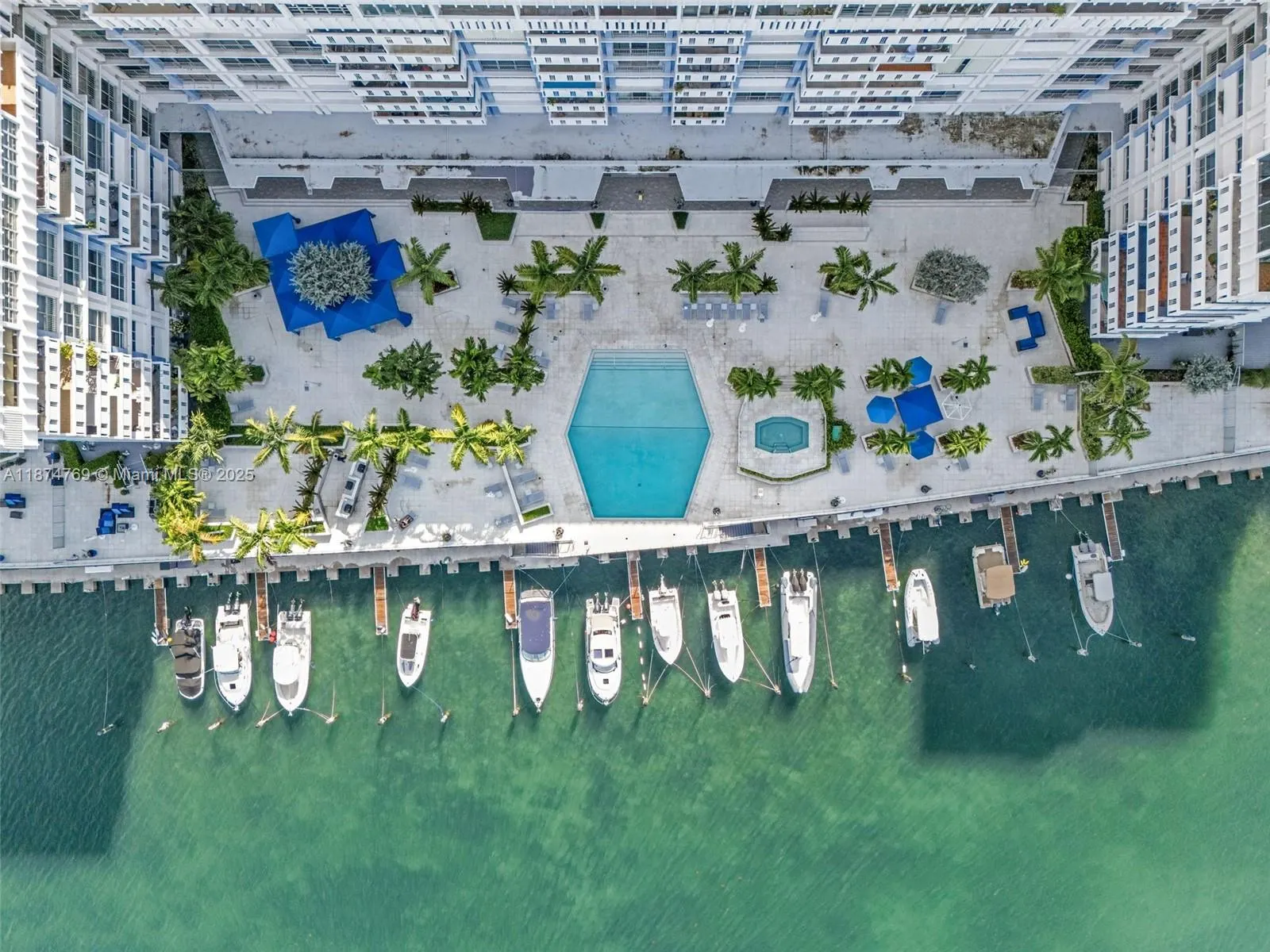 800 West Ave, #244