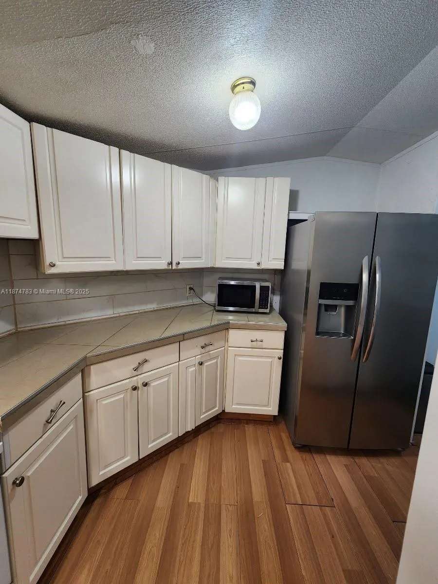 5864 Cartier Rd, #H