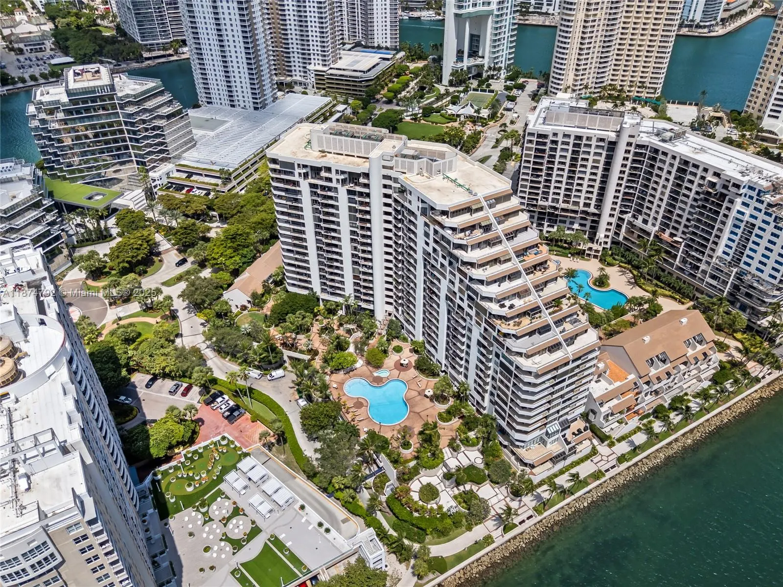 520 Brickell Key Dr, #A705
