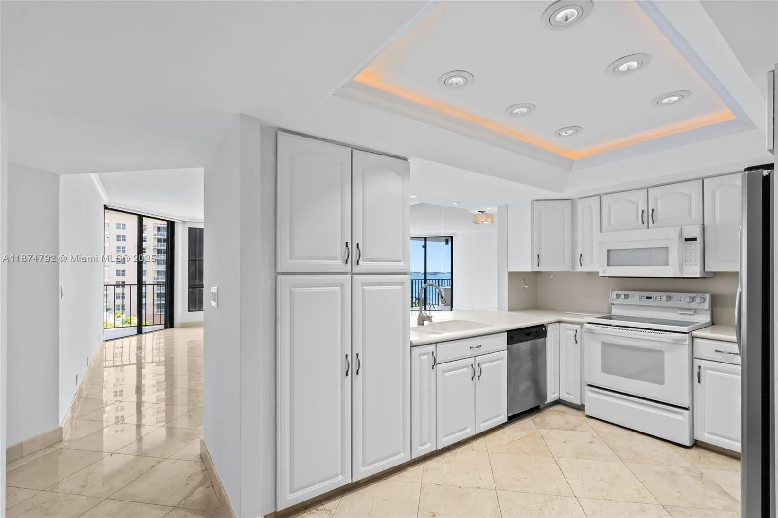 520 Brickell Key Dr, #A705