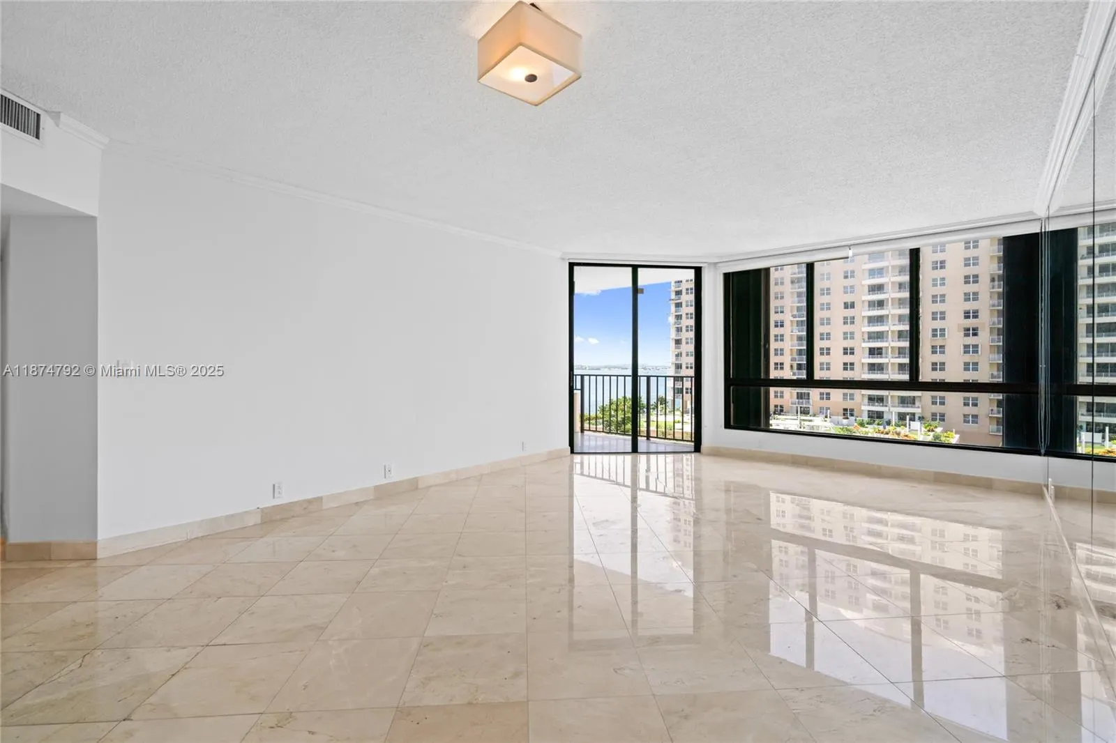 520 Brickell Key Dr, #A705