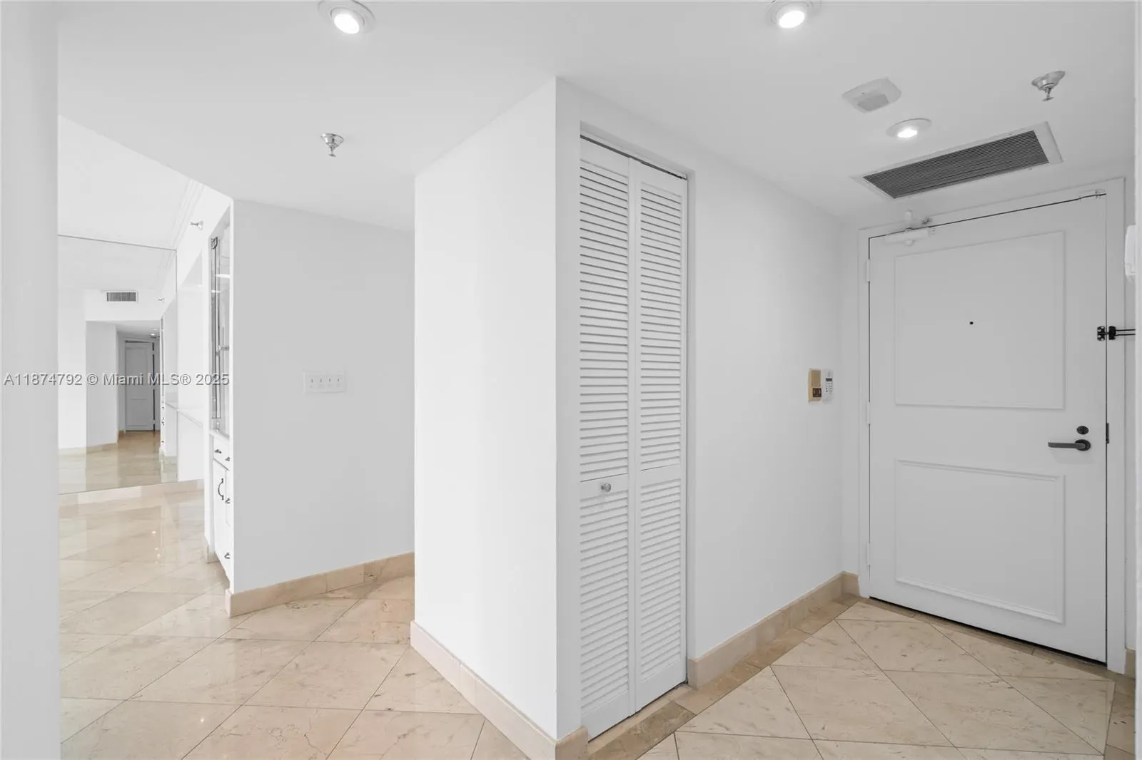 520 Brickell Key Dr, #A705