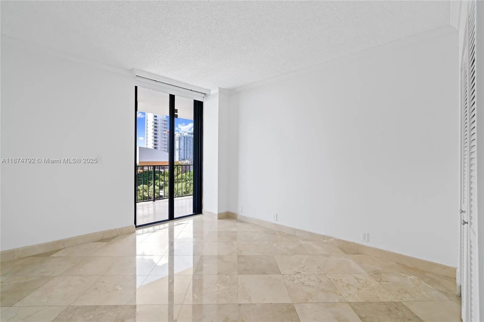 520 Brickell Key Dr, #A705