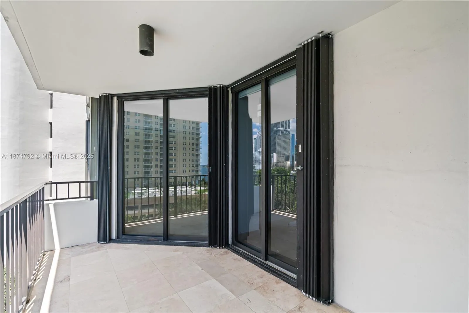 520 Brickell Key Dr, #A705