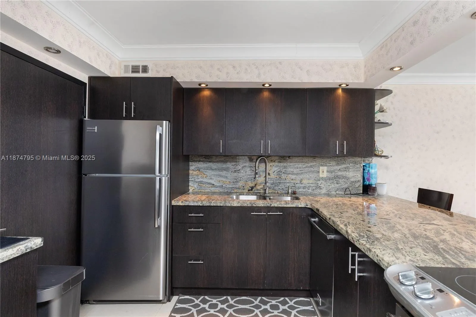 3180 S Ocean Dr, #1517
