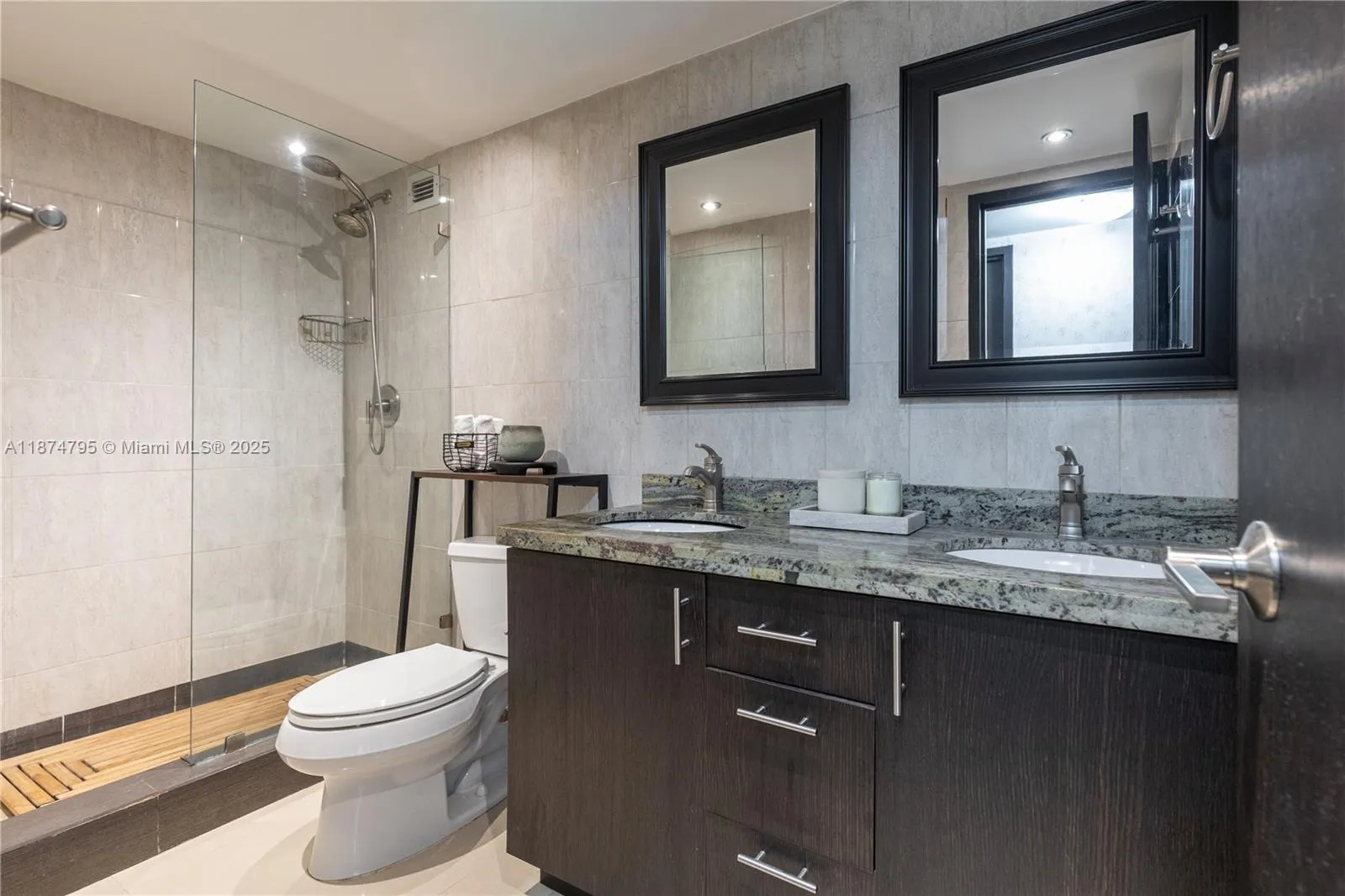 3180 S Ocean Dr, #1517