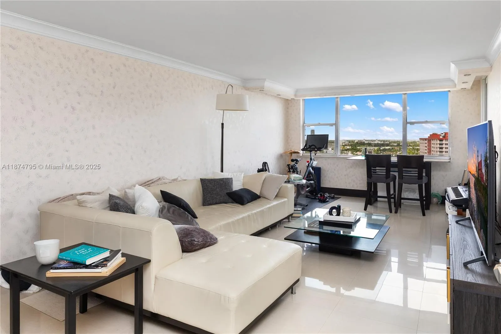 3180 S Ocean Dr, #1517