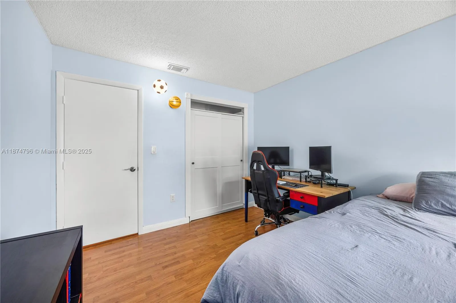 14621 Madison Pl