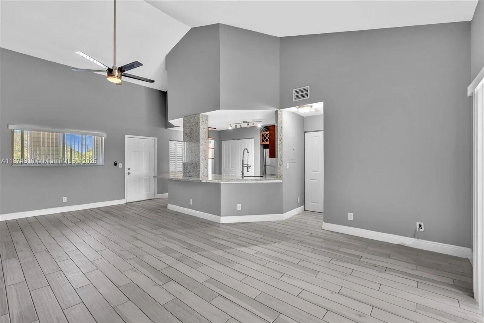 3417 NW 44th St, #201