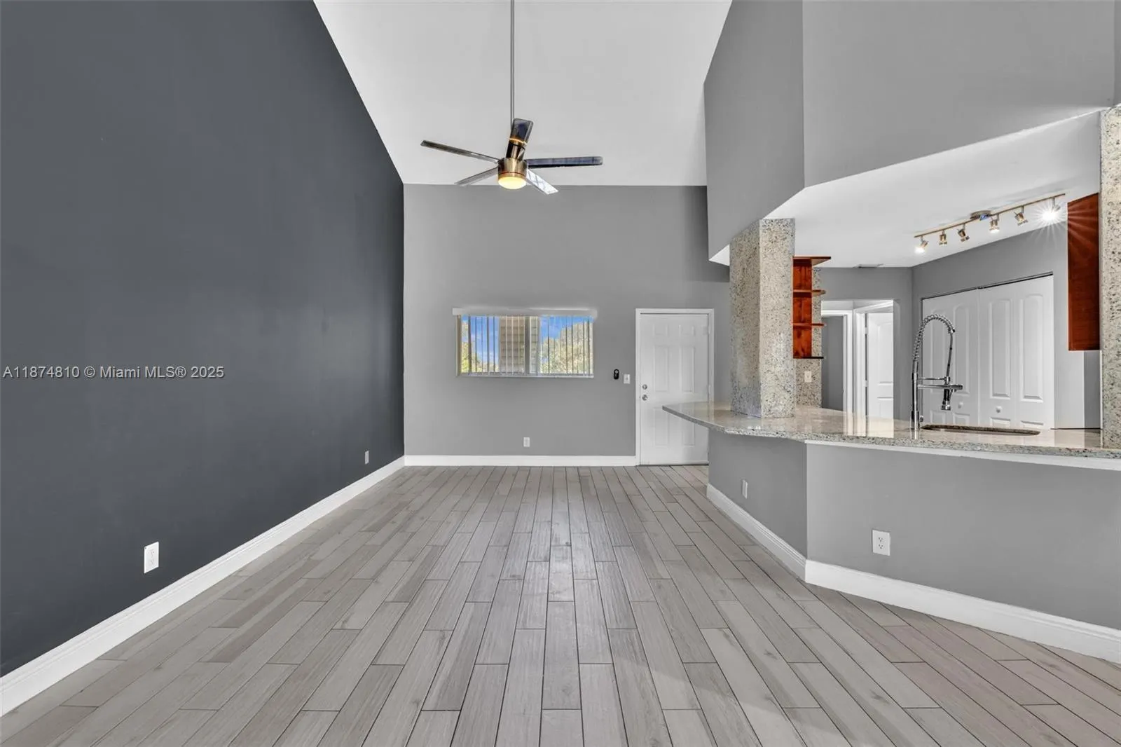 3417 NW 44th St, #201