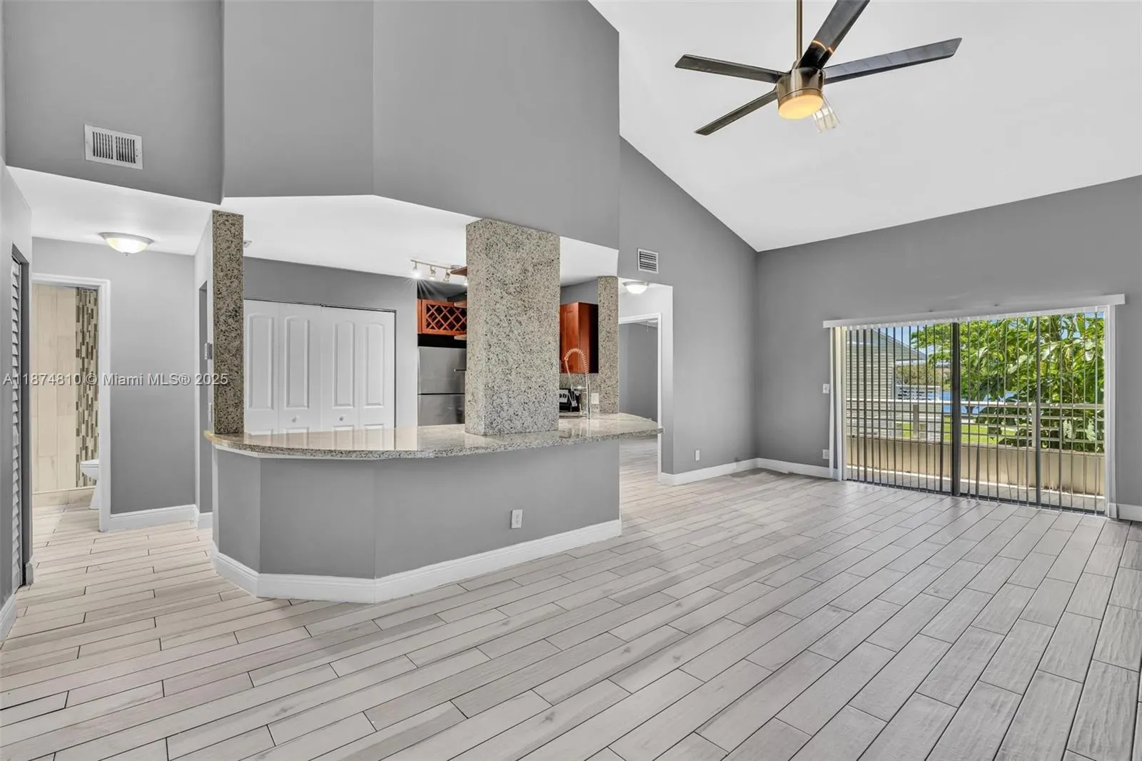 3417 NW 44th St, #201