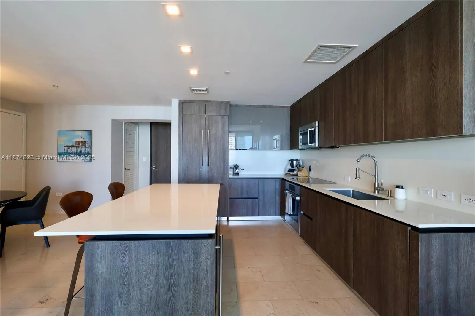 68 SE 6th St, #3607