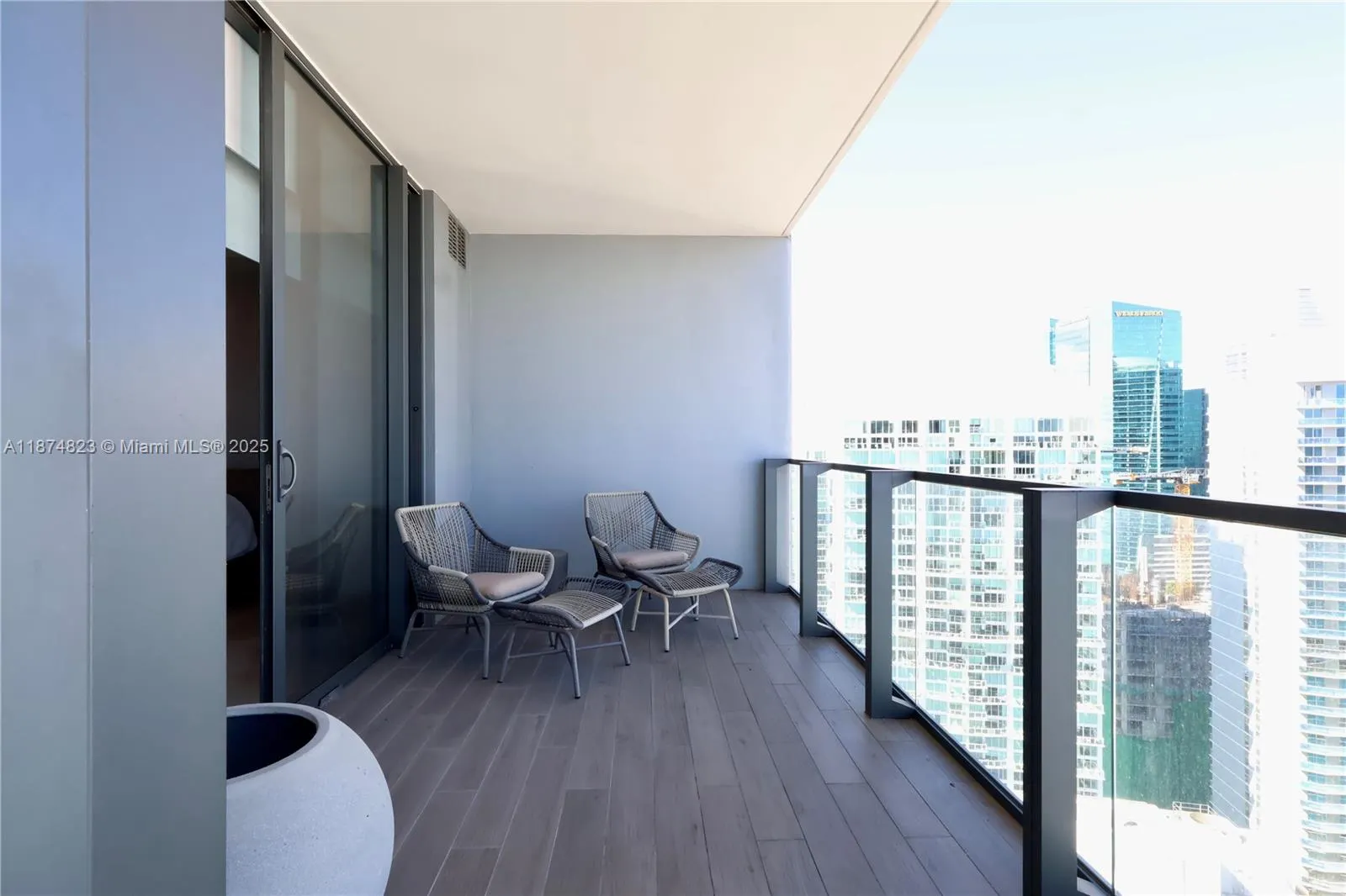68 SE 6th St, #3607