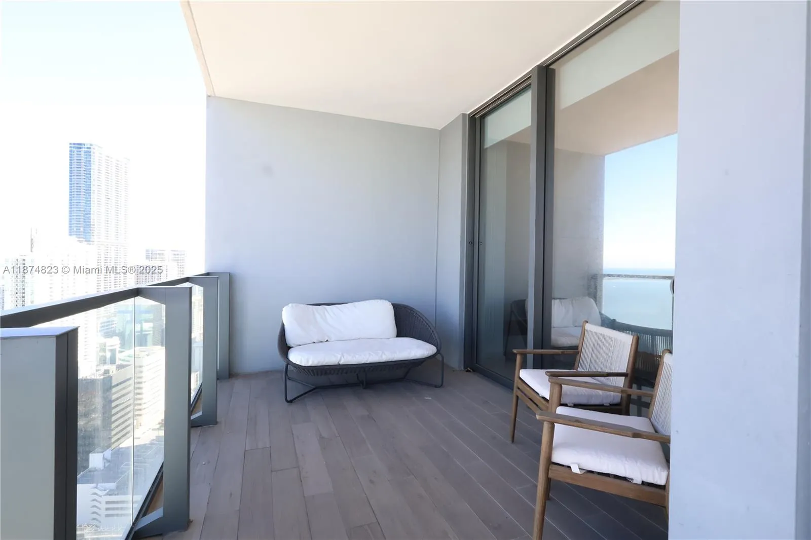 68 SE 6th St, #3607