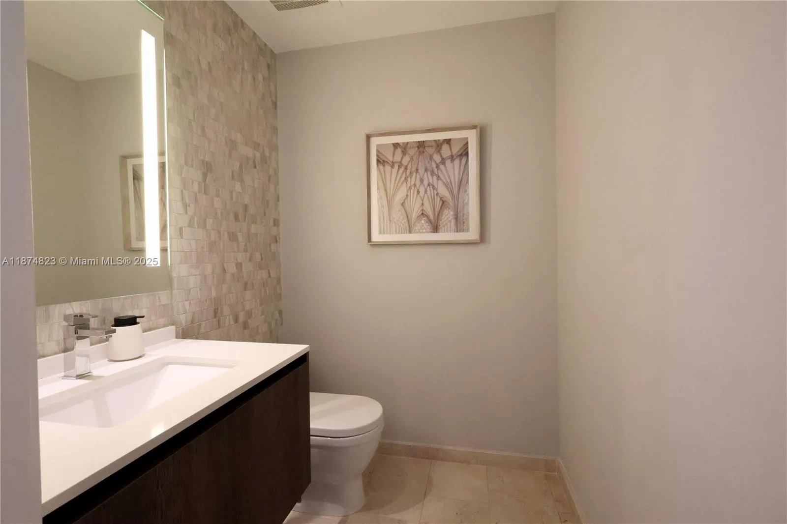 68 SE 6th St, #3607