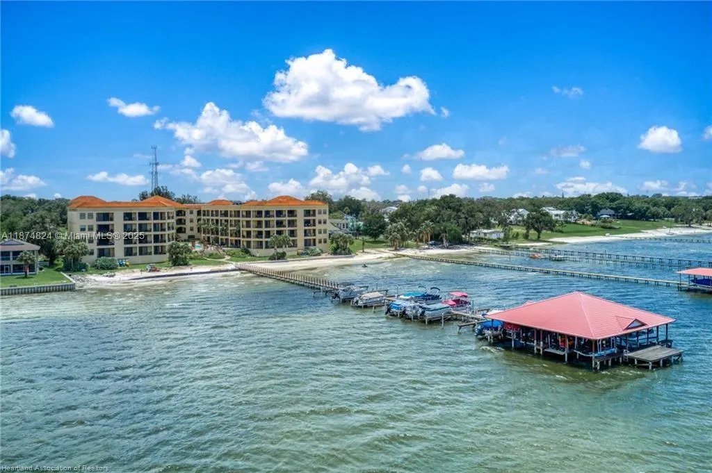 2351 Lakeview Drive, #115