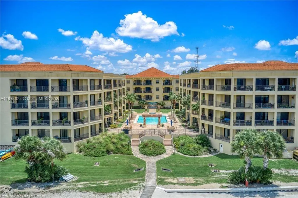 2351 Lakeview Drive, #115