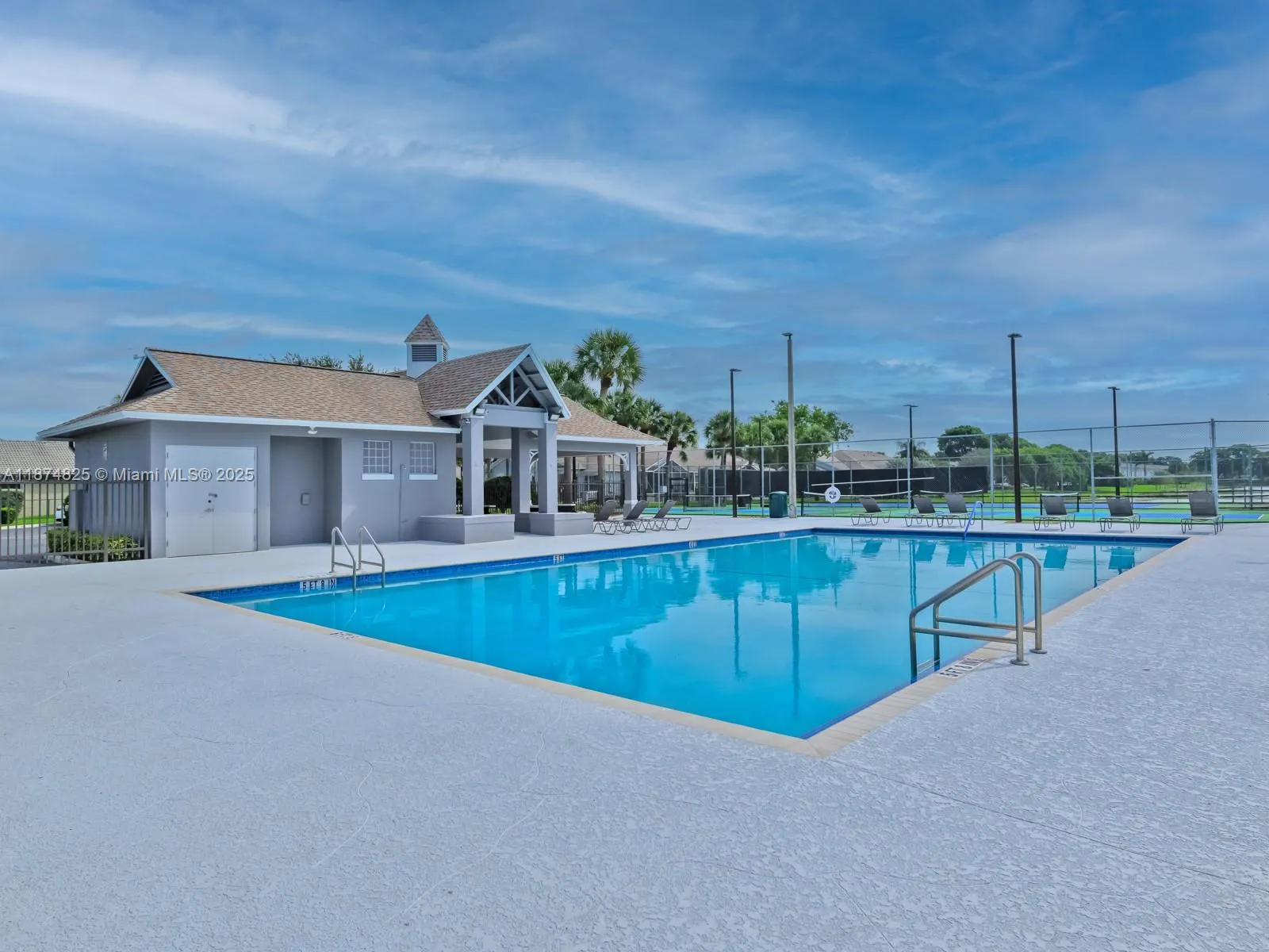 5820 N Plum Bay Pkwy