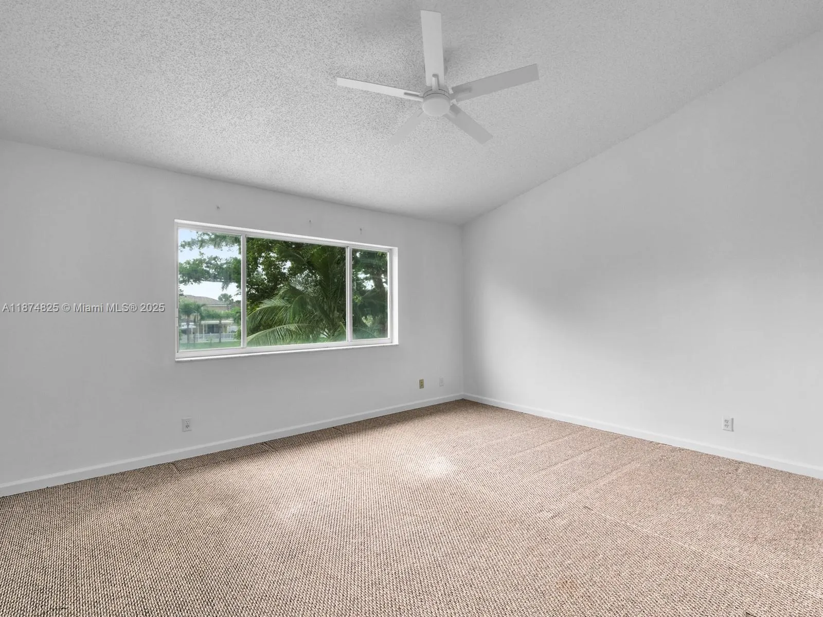 5820 N Plum Bay Pkwy