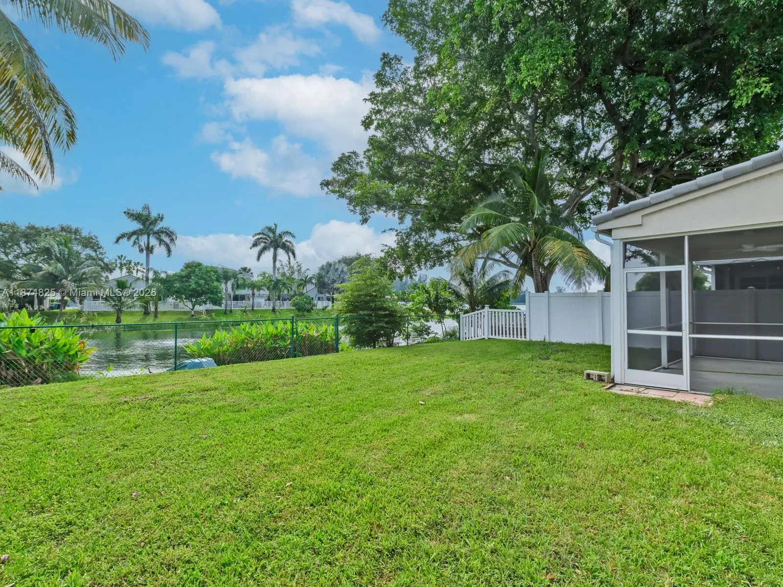 5820 N Plum Bay Pkwy