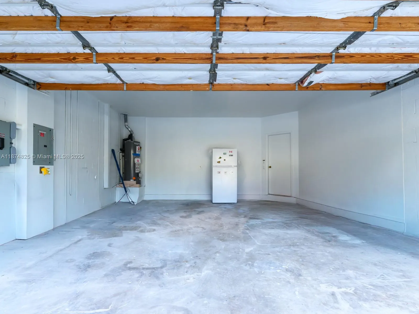 5820 N Plum Bay Pkwy
