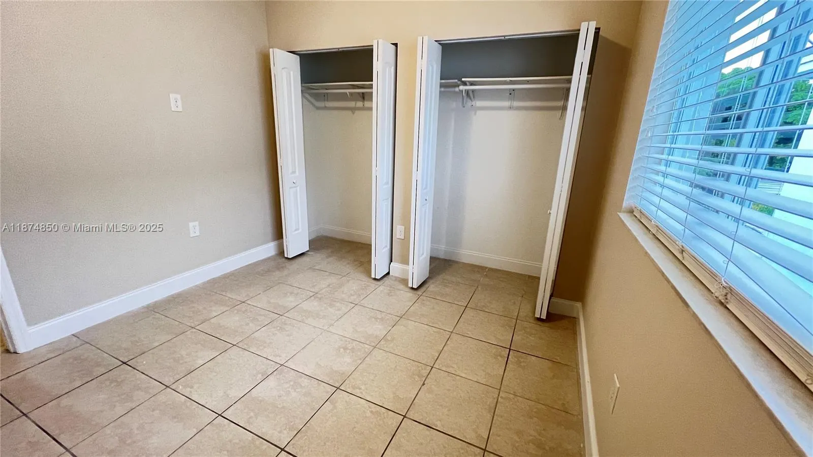 370 NE 34th Ave, #0