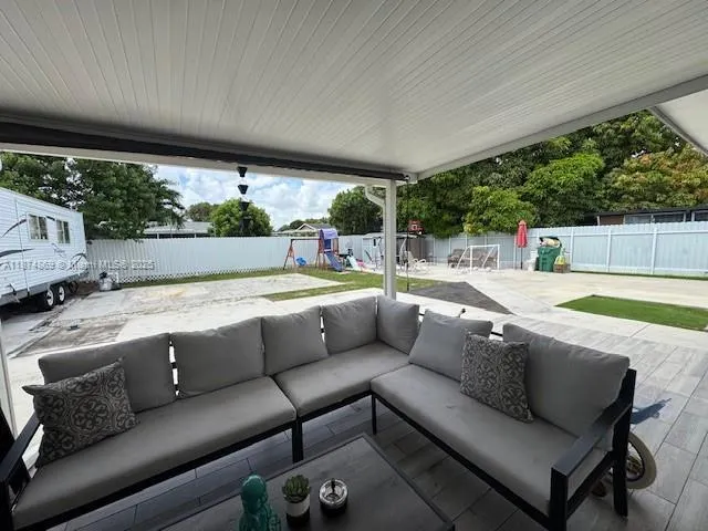3442 NW 182nd St