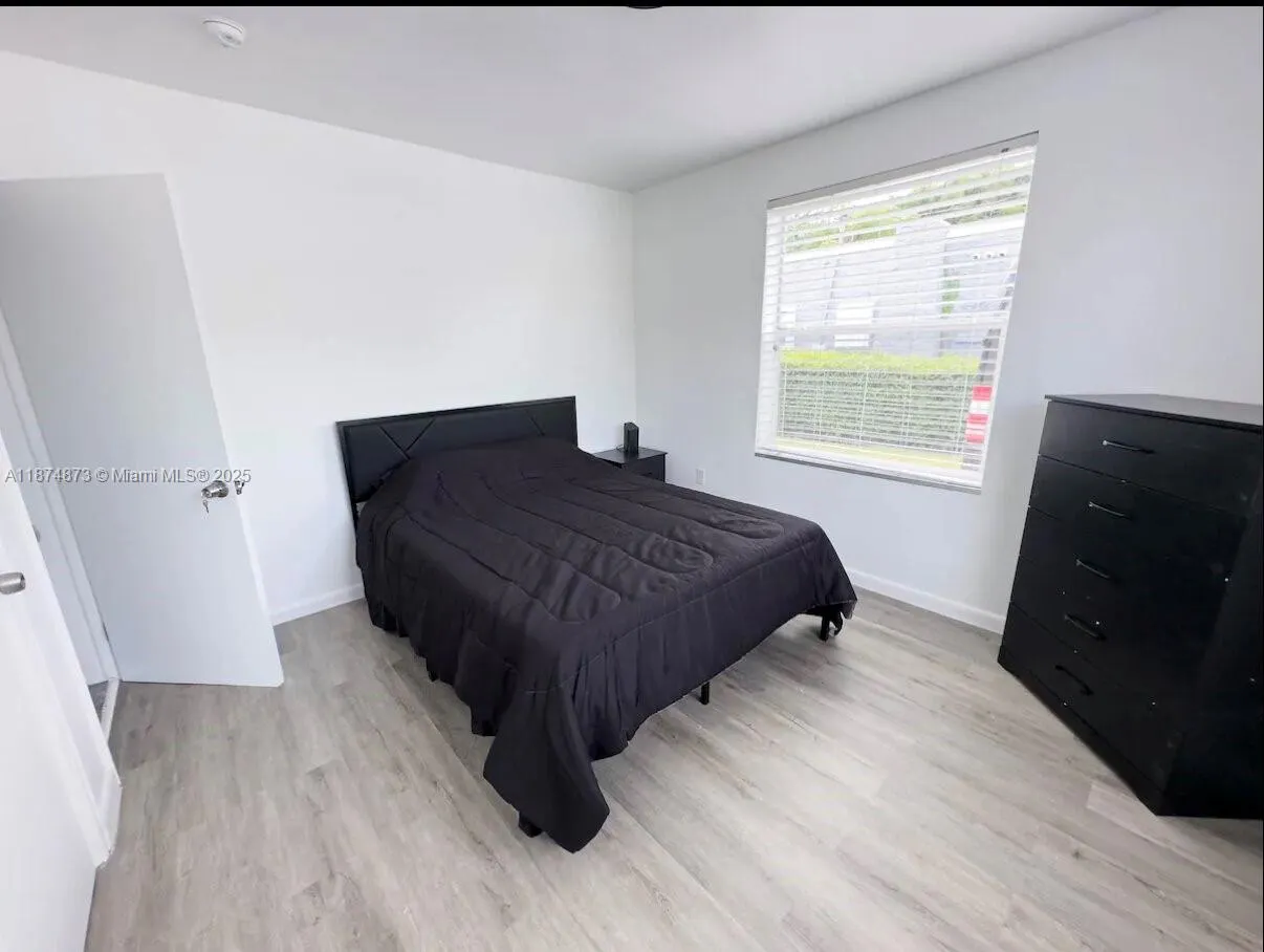 1101 NW 30th St