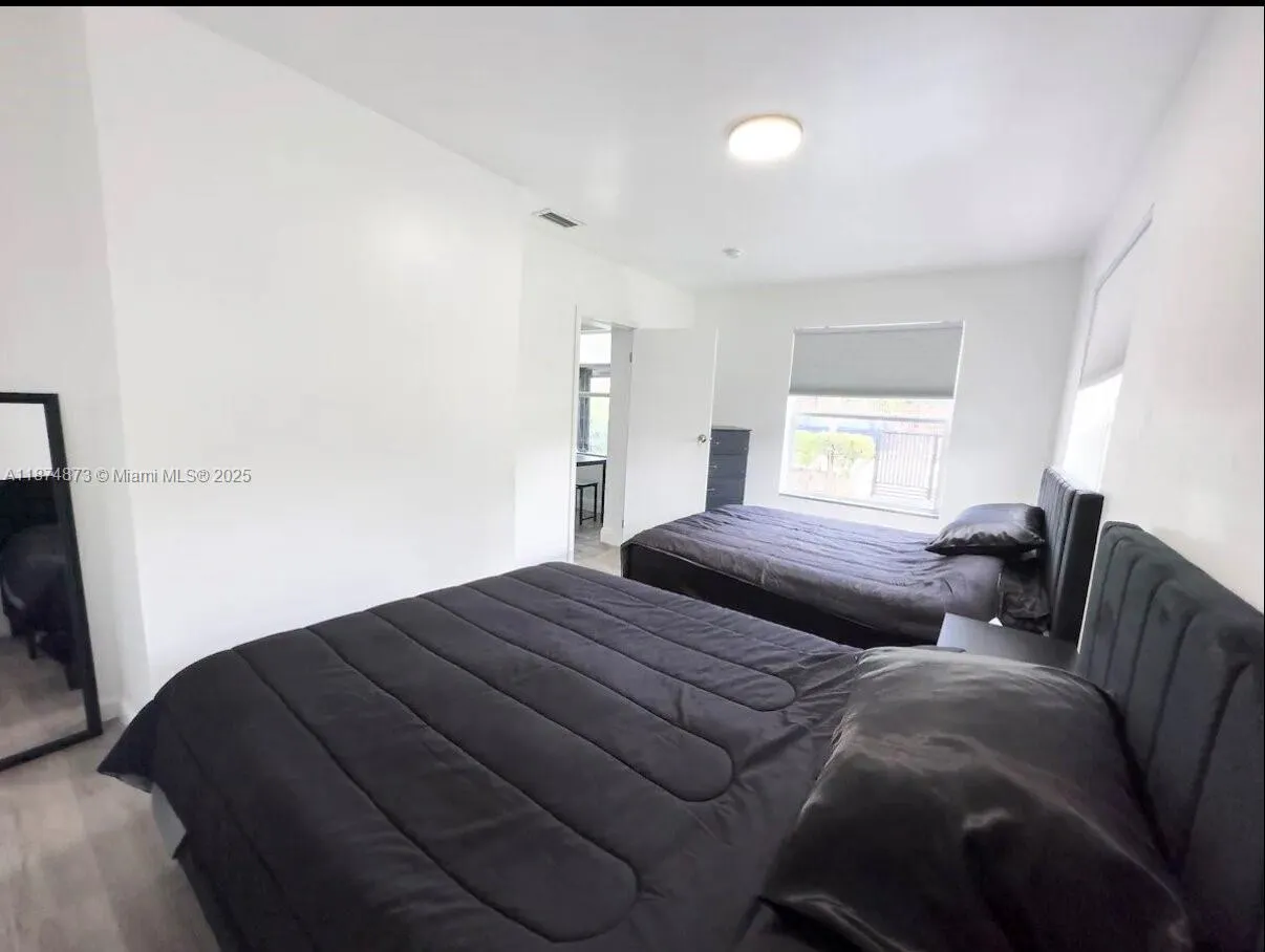 1101 NW 30th St