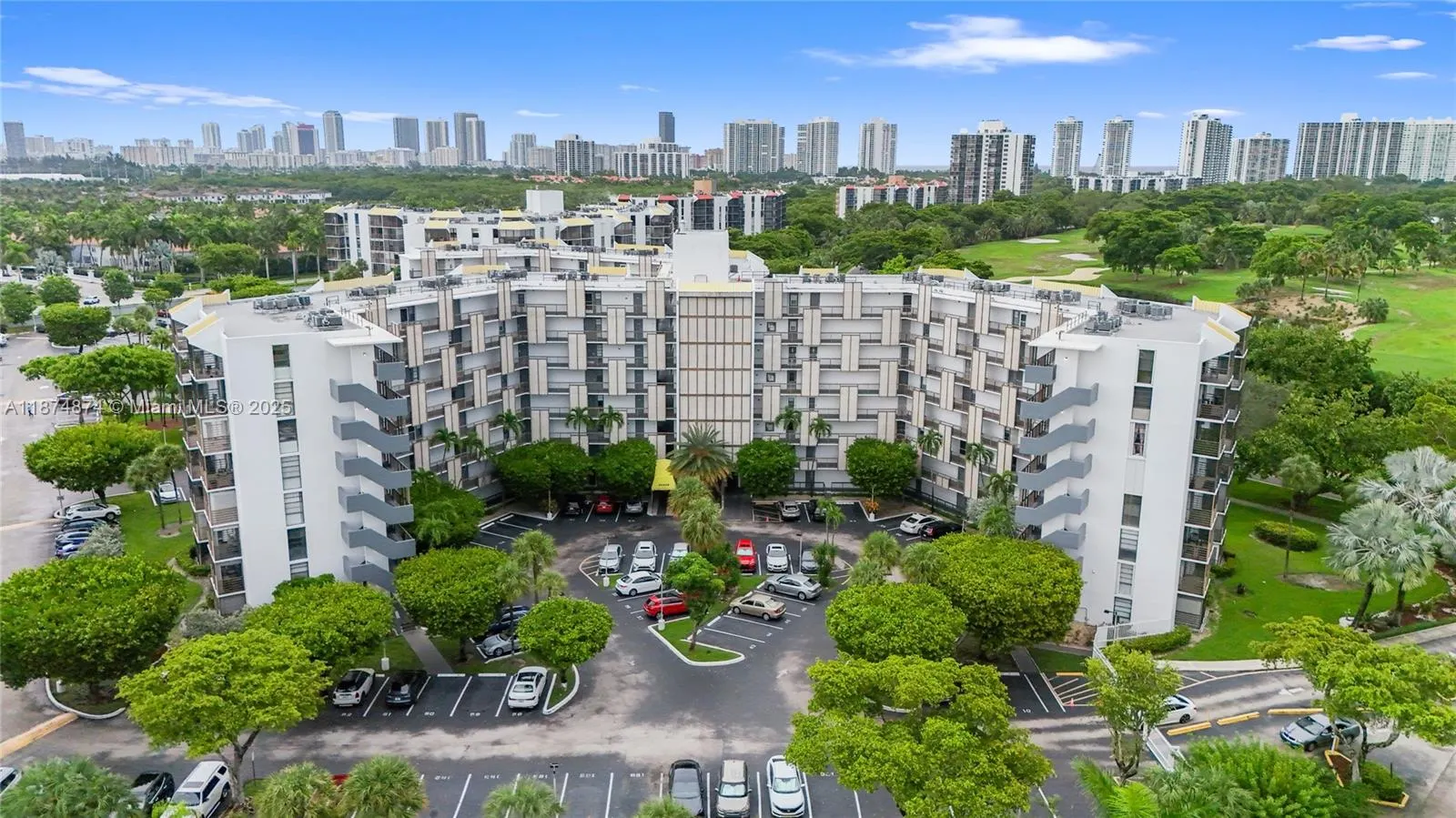 20400 W Country Club Dr, #416