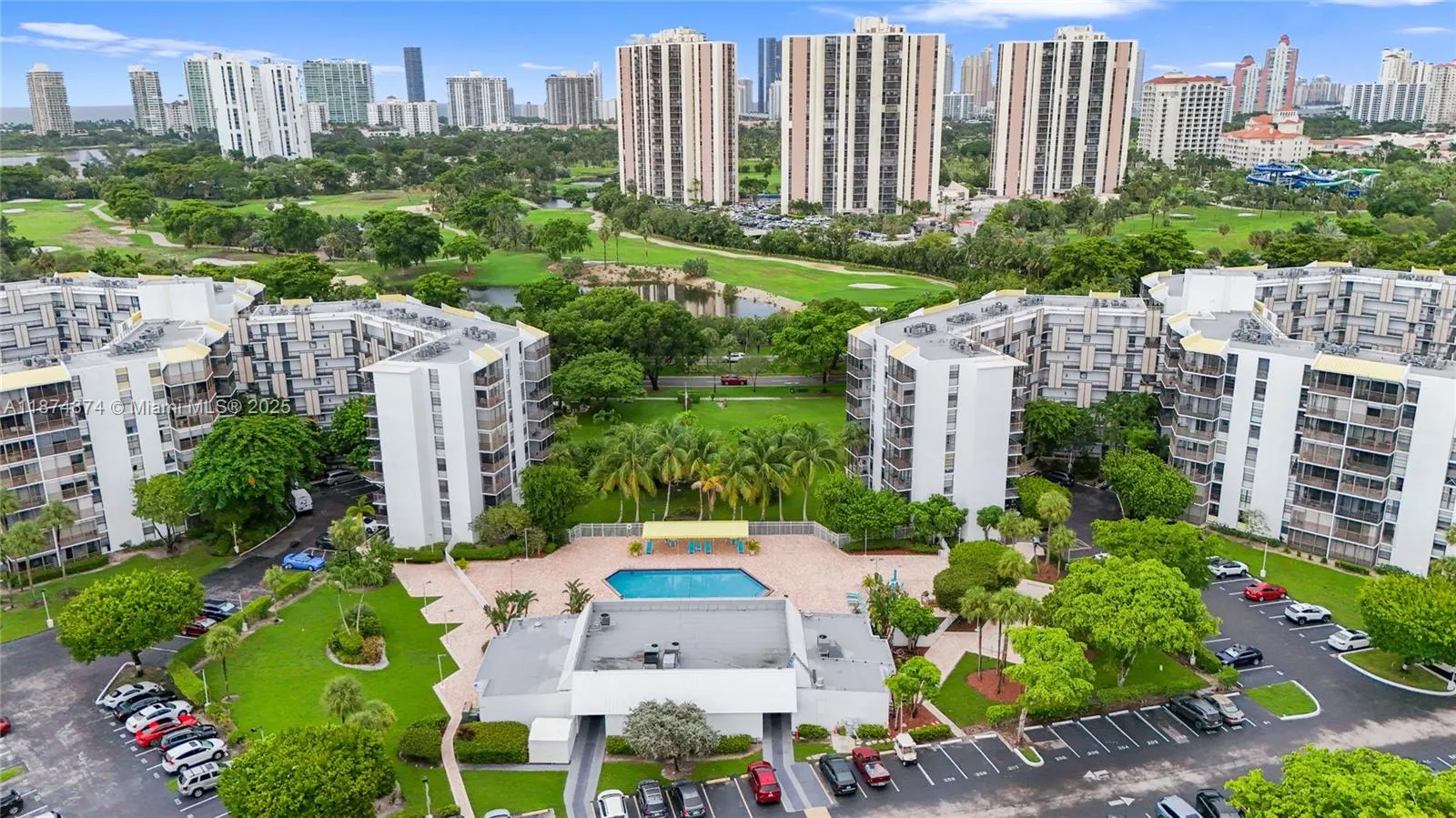 20400 W Country Club Dr, #416