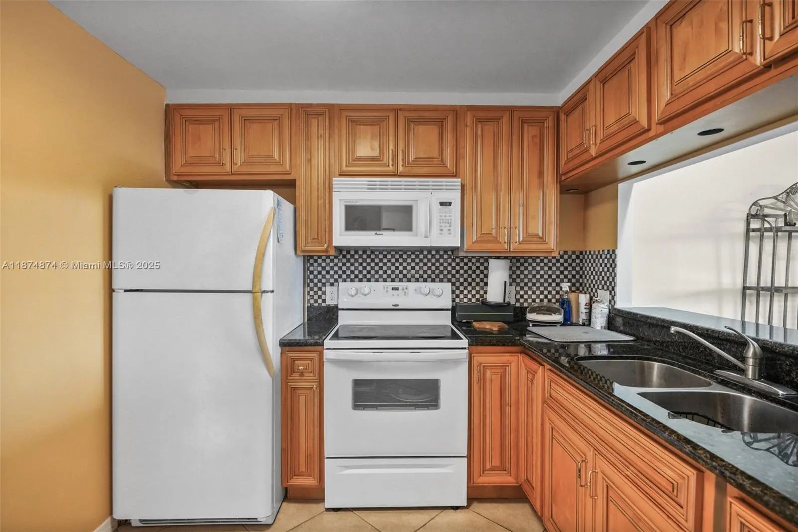 20400 W Country Club Dr, #416