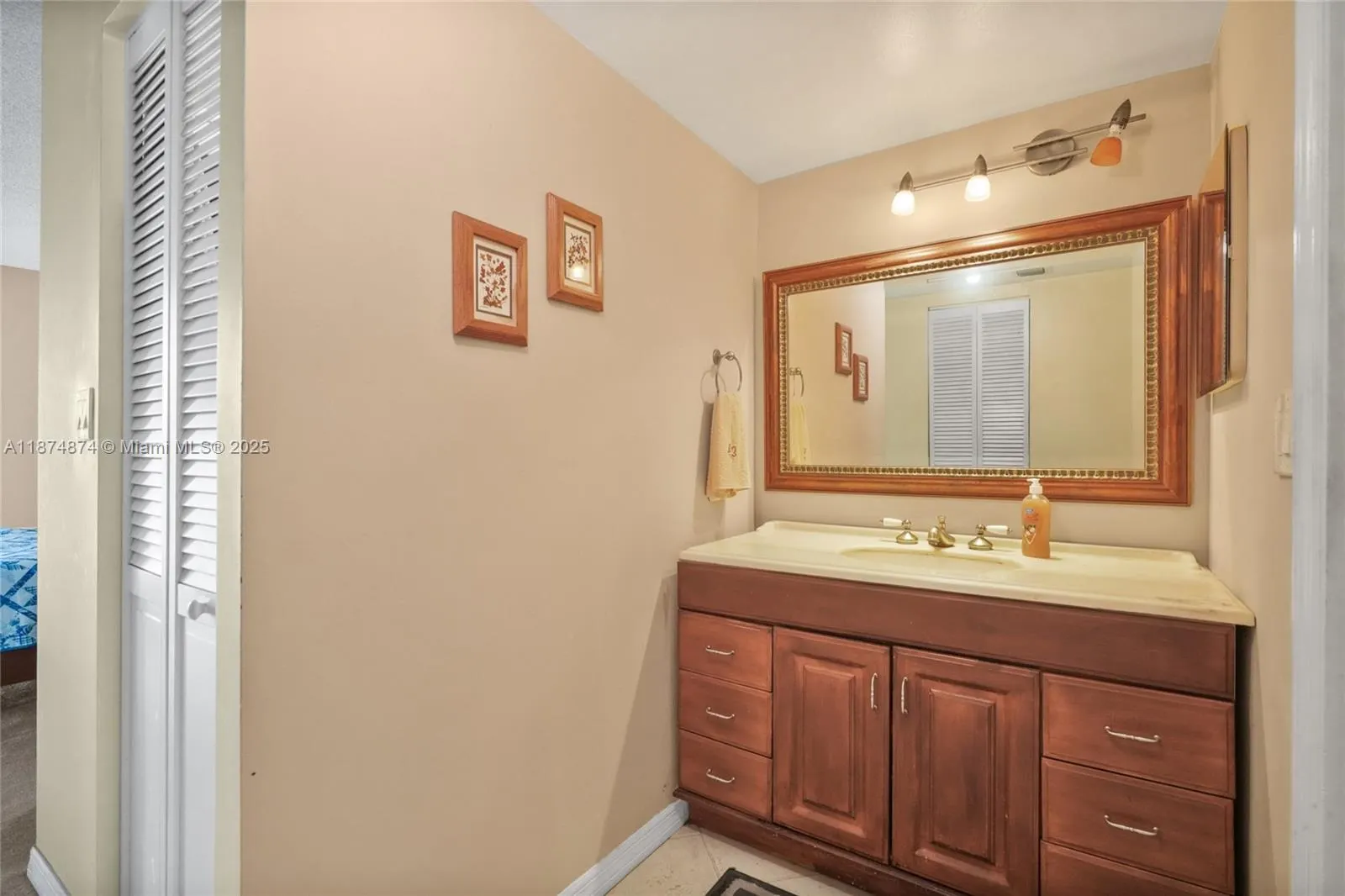 20400 W Country Club Dr, #416