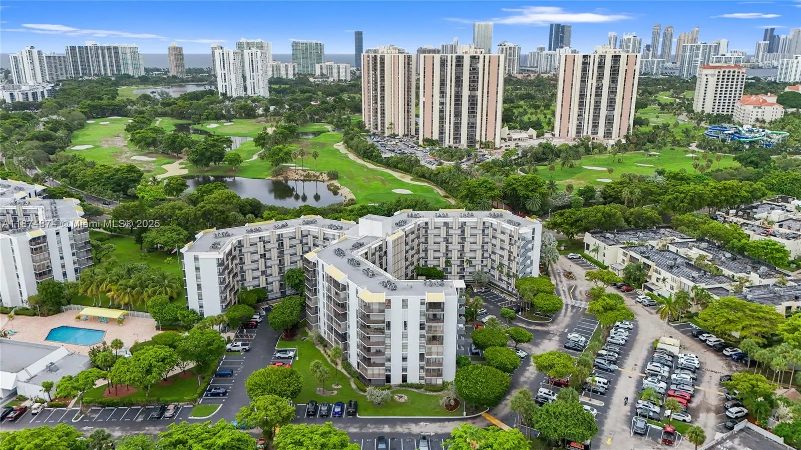 20400 W Country Club Dr, #416