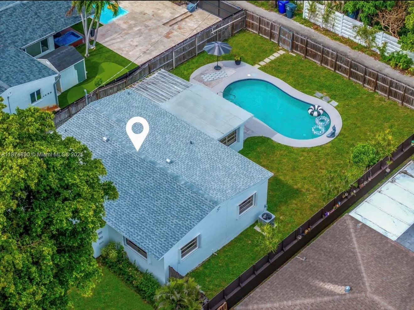 1105 N 31st Ct