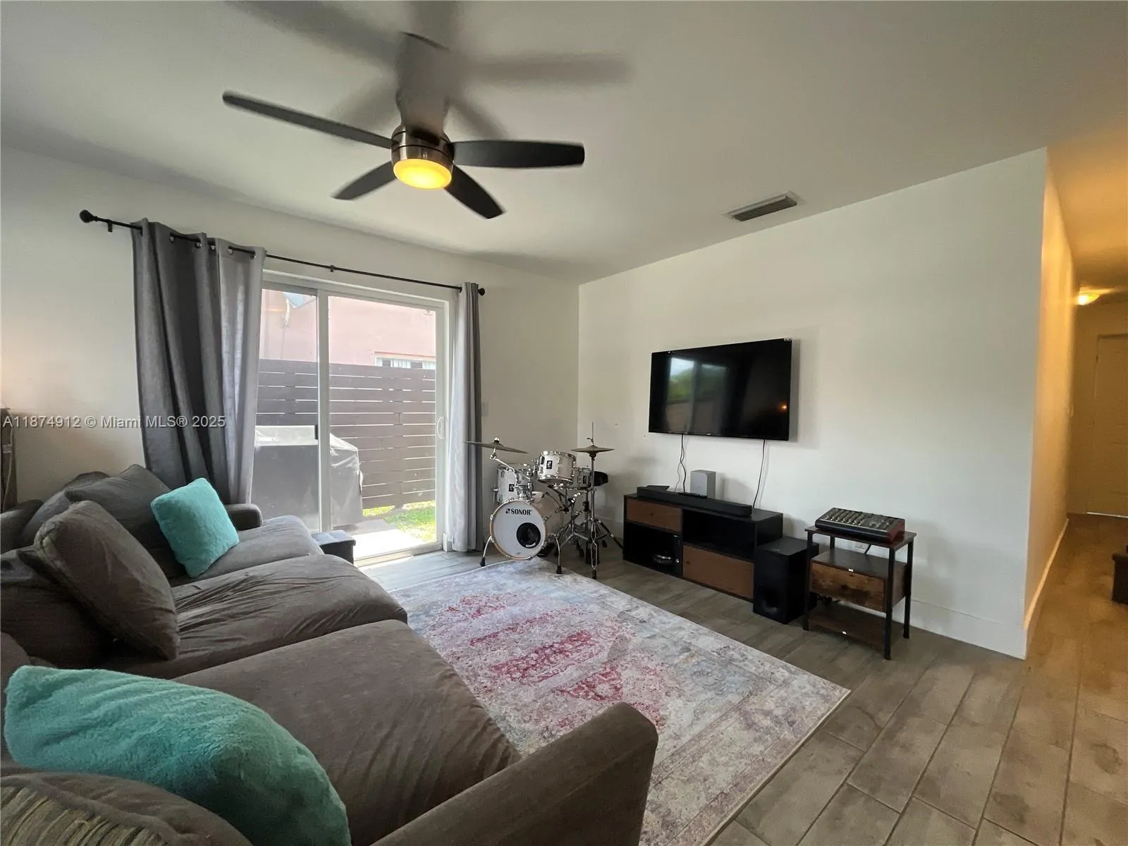 130 NW 57th St, #1