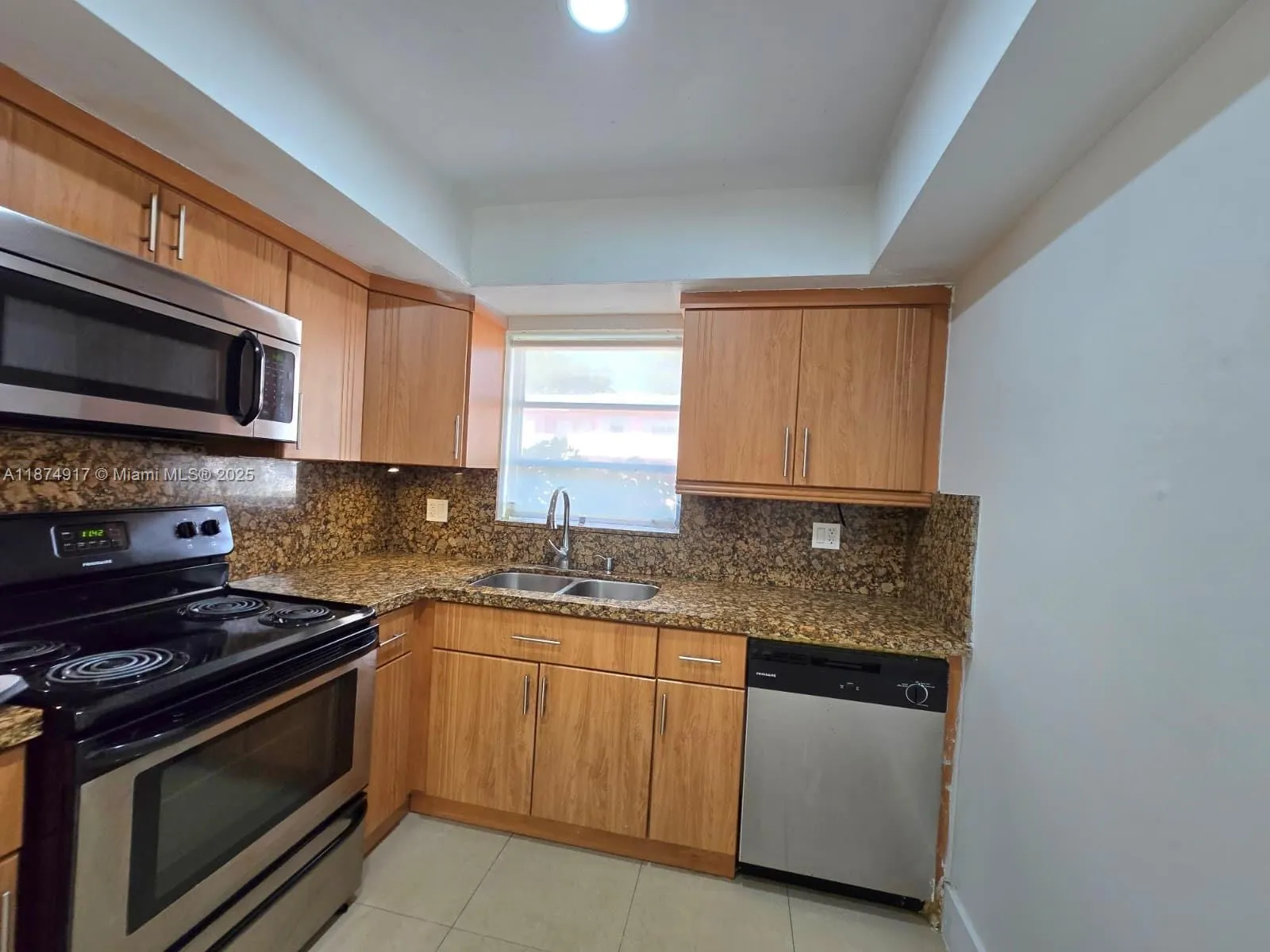 7520 SW 82nd St, #G118