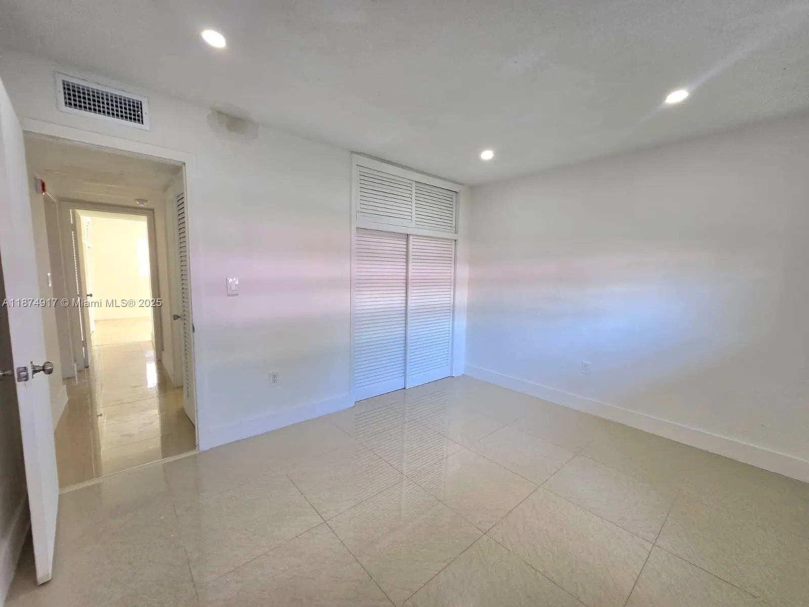 7520 SW 82nd St, #G118