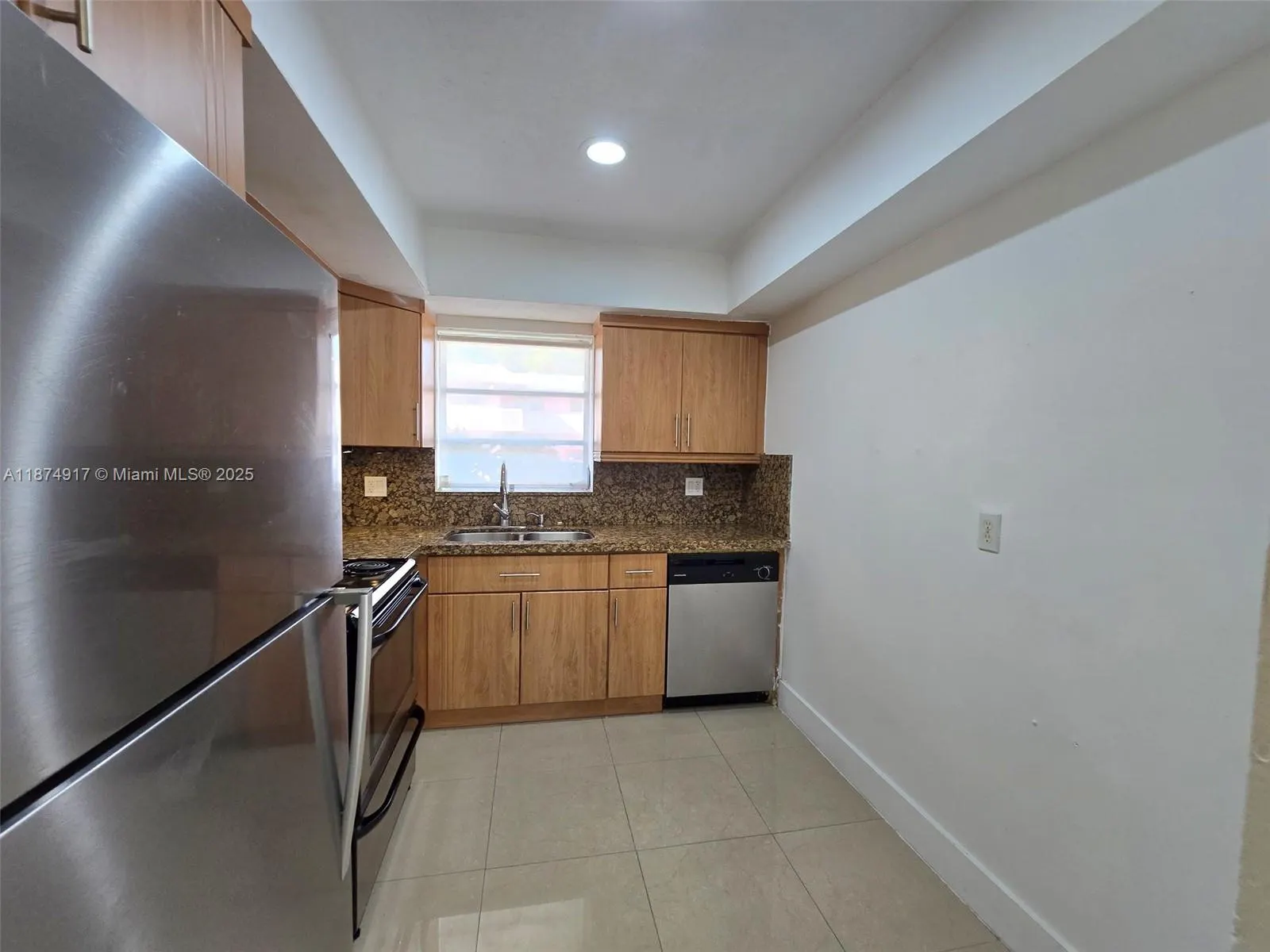 7520 SW 82nd St, #G118