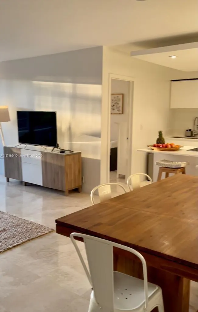 101 Crandon Blvd, #381