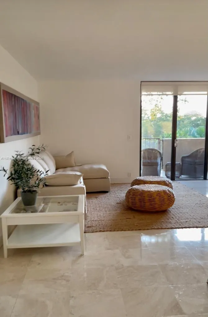 101 Crandon Blvd, #381