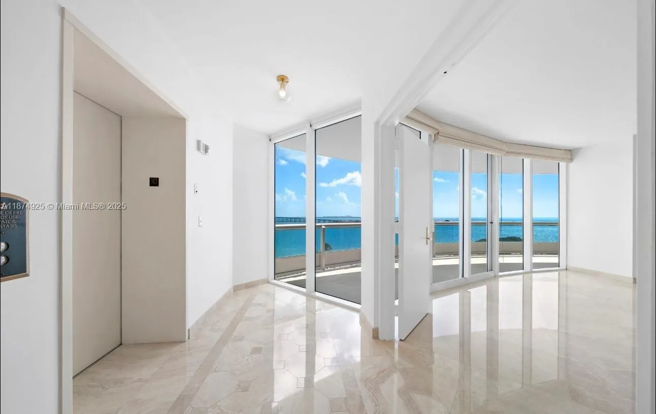 1643 Brickell Ave, #1002