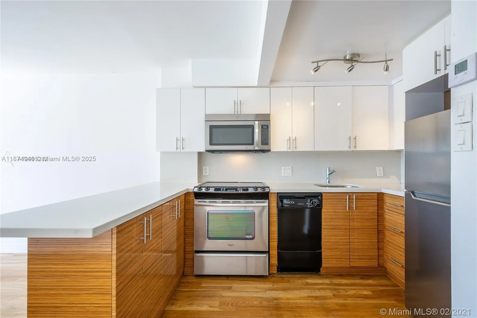 1650 NE 115th St, #403