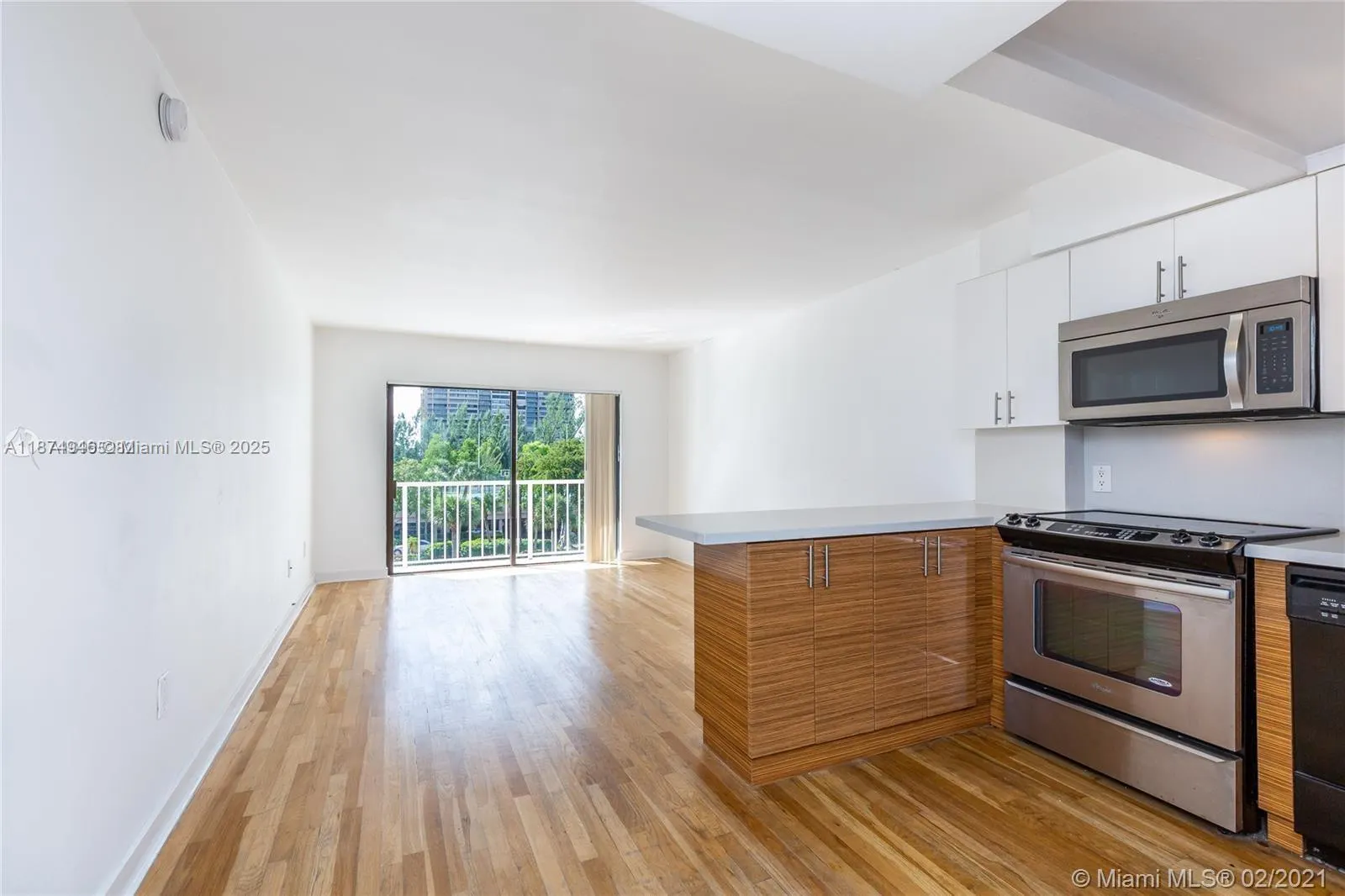 1650 NE 115th St, #403