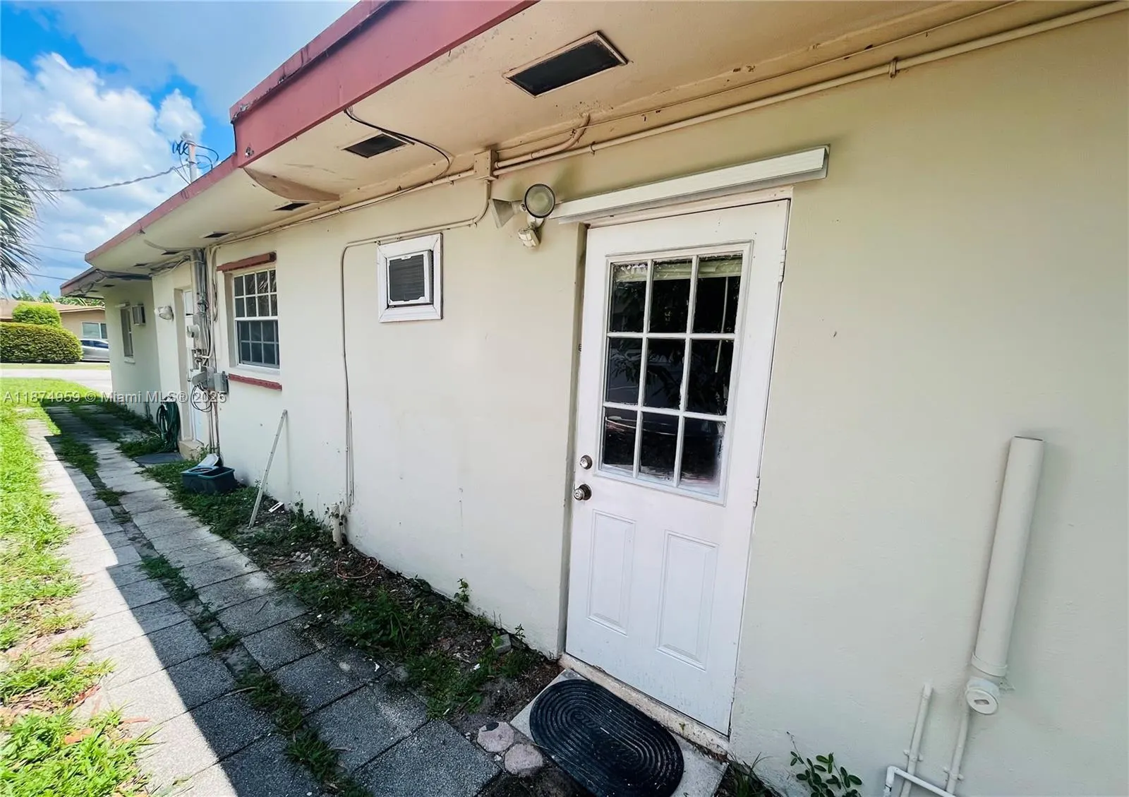 4200 NW 2nd St, #1A